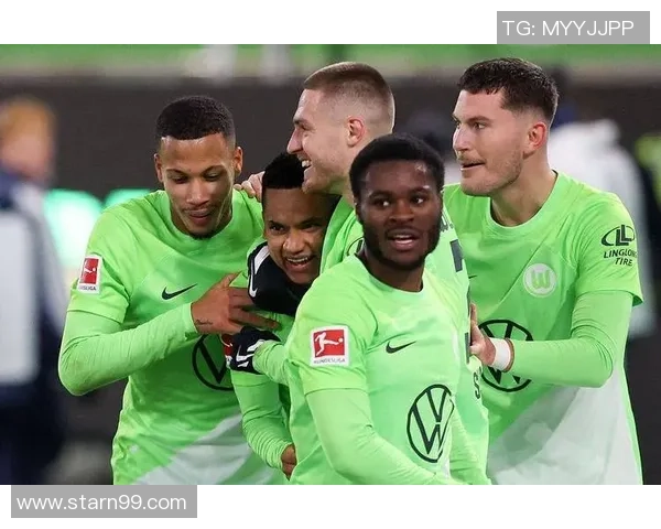 多特蒙德主场鏖战沃尔夫斯堡巅峰对决点燃德甲激情之夜