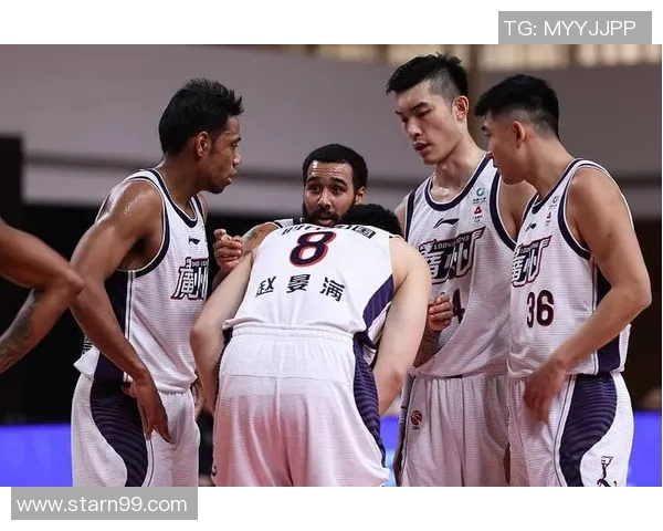 江苏肯帝亚与广州龙狮激战正酣 双方鏖战场面火爆精彩纷呈 江苏肯帝亚与广州龙狮激战正酣 双方鏖战场面火爆精彩纷呈