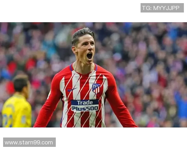 聚焦世界足球巨星成长历程与赛场巅峰荣耀全景深度解析精彩呈现篇